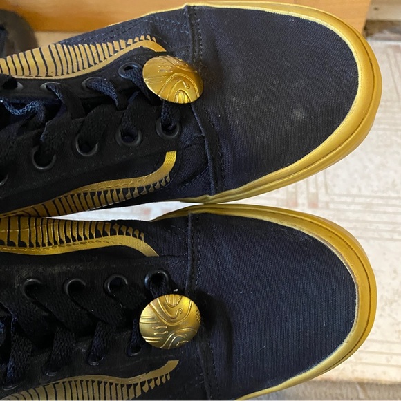 Vans x Harry Potter Golden Snitch Classic Sneakers - Picture 8 of 11